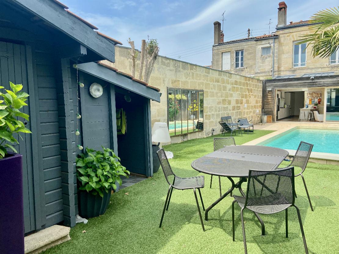 Maison en Pierre rénovée Barrière du Médoc Bordeaux Lieux à prendre